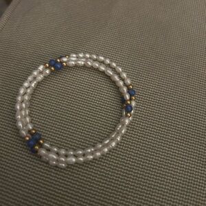 Elegant Freshwater Pearl and Blue Beaded Bracelet